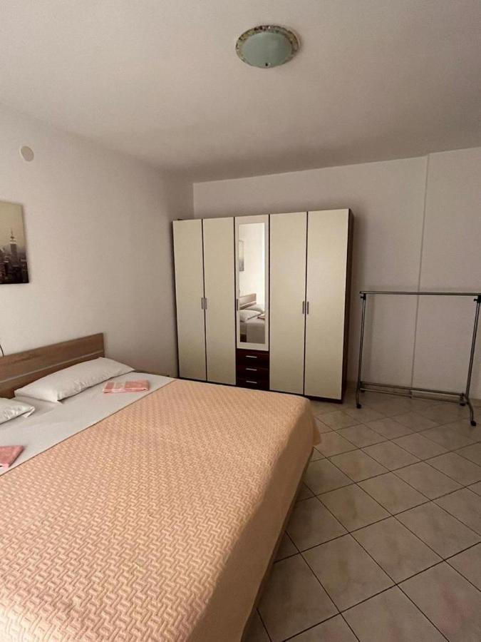 Apartments Filip Fazana Luaran gambar