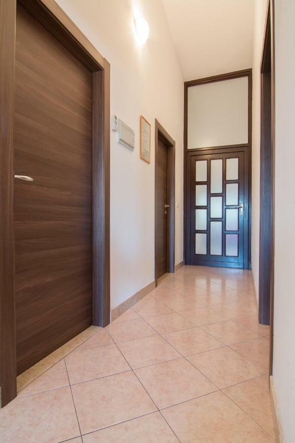 Apartments Filip Fazana Luaran gambar