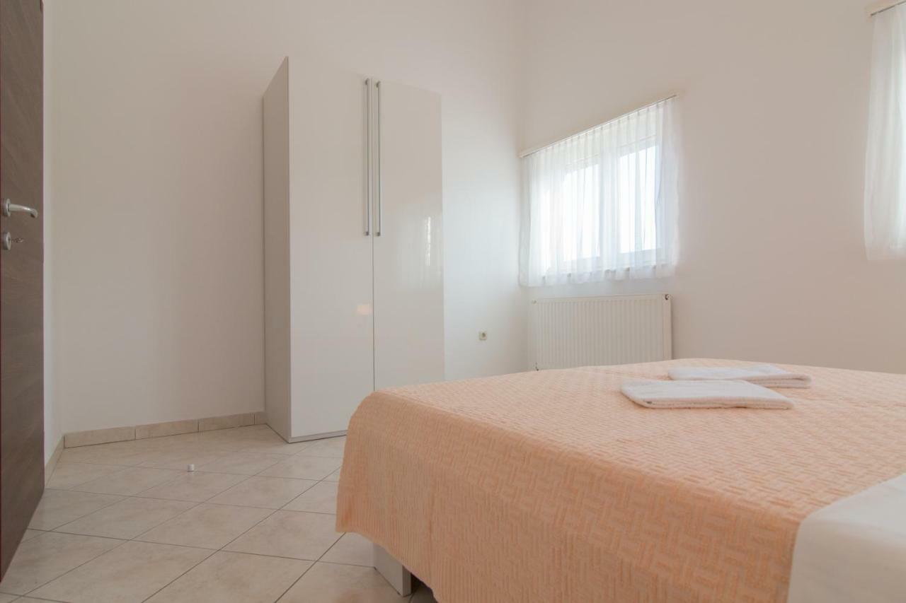 Apartments Filip Fazana Luaran gambar